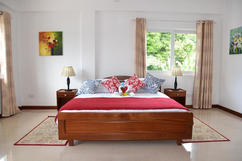 The Old School Self-Catering Apartment Praslin Exterior photo